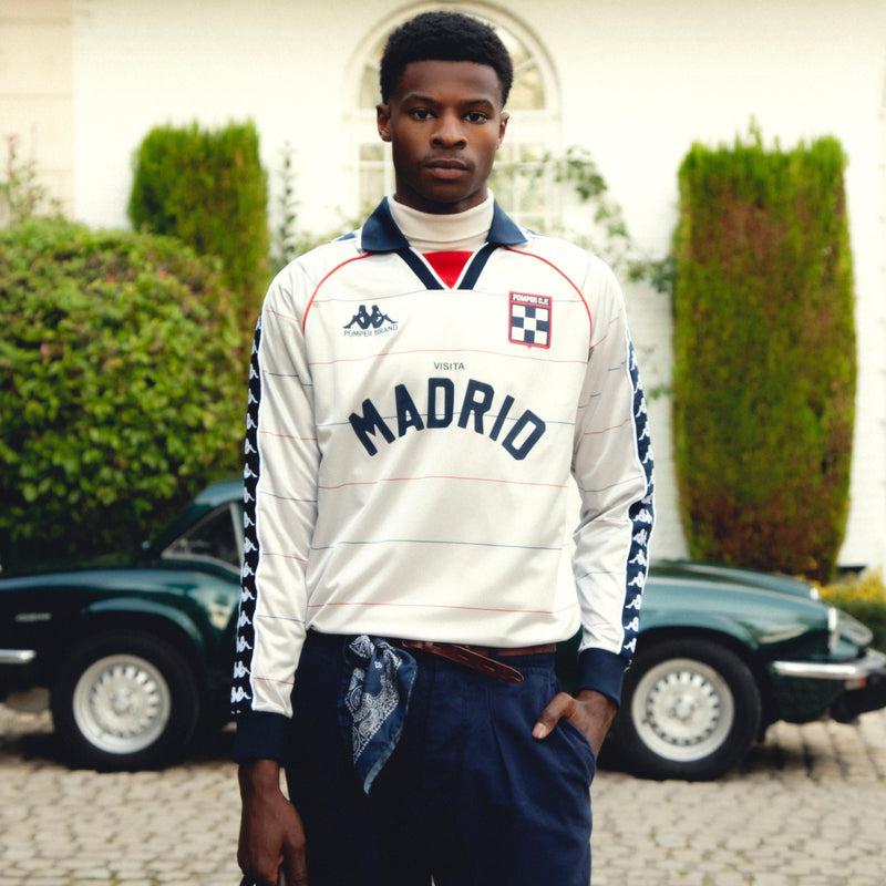 Kappa: Pompeii CF Away Shirt This long-sleeved t-shirt stands out for being a Streetwear proposal...