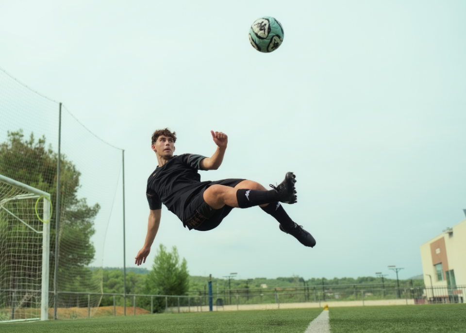 Kappa: KAPPA4TEAM Perfect for clubs and athletes seeking the best in technical...