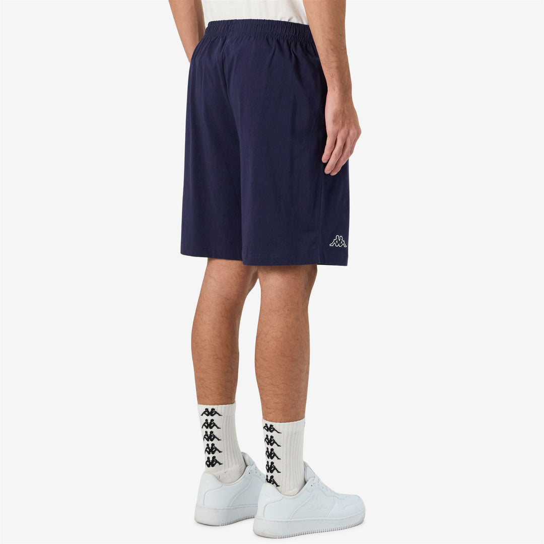 Bermuda de sport bleu pour homme, coupe classique, en jersey. main