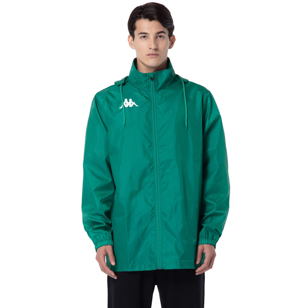 Chaqueta impermeable de entrenamiento funcional verde para hombre 02