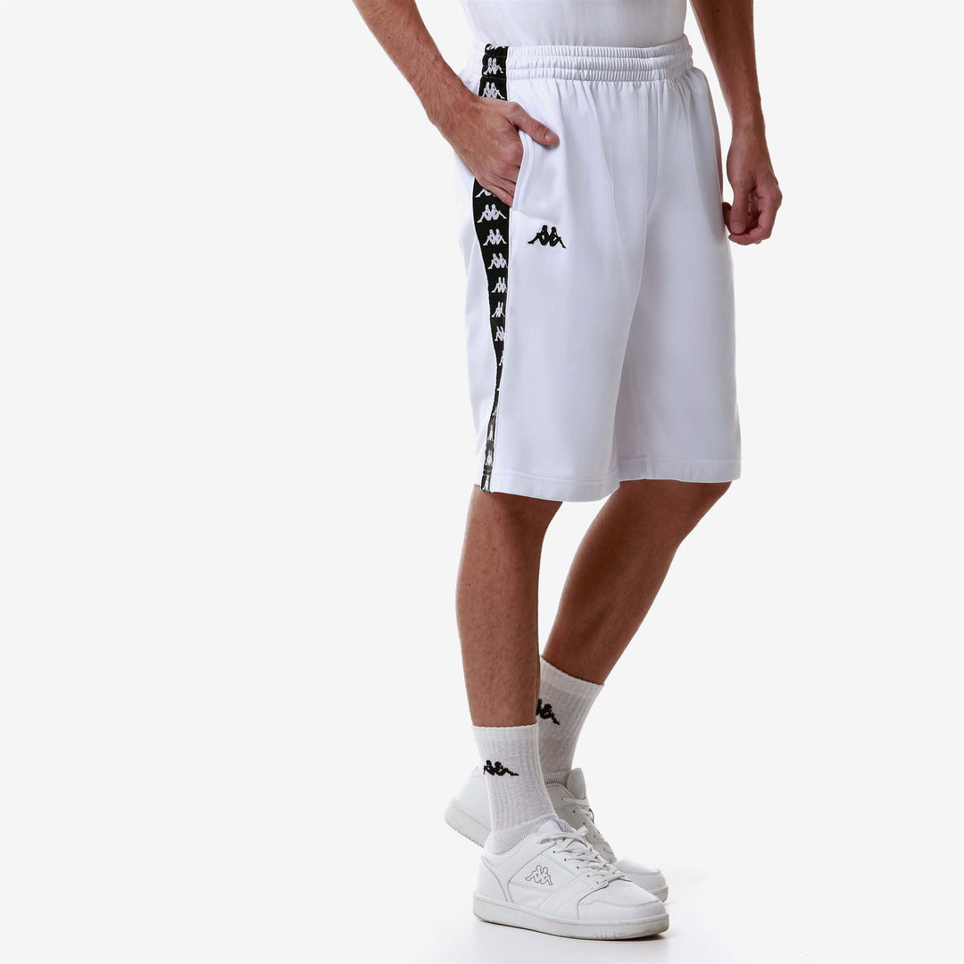 Shorts Man 222 BANDA   TREADWELLZ Sport  Shorts WHITE-BLACK Dressed Front Double		