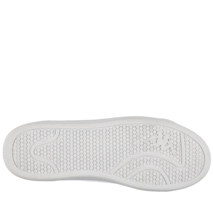 Sneakers Unisex LOGO  GALTER 5 Low Cut WHITE Dressed Front (jpg Rgb)	