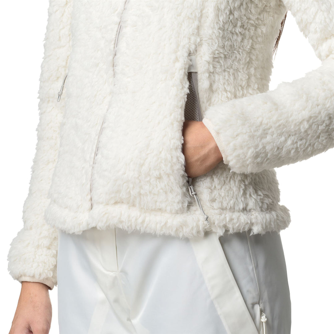 Giacca bianca in pile Sherpa slim fit con cappuccio da donna main