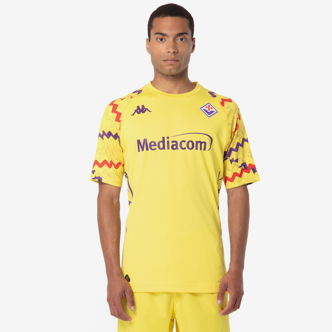 Maillot de football ACF Fiorentina jaune pour homme, coupe ajustée. main
