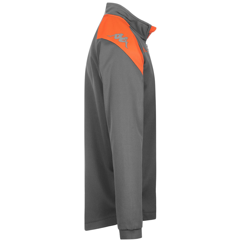 Grey Men's Slim Fit Football Training Jumper in Recycled Fabric 02