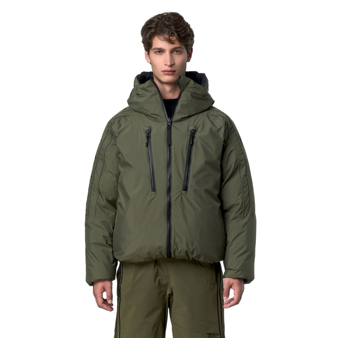 Green and Black Men's Reversible Jacket with Water Protection 01