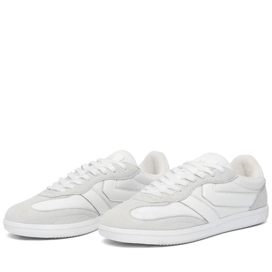 Zapatillas deportivas bajas unisex de color gris con suela de goma. 01