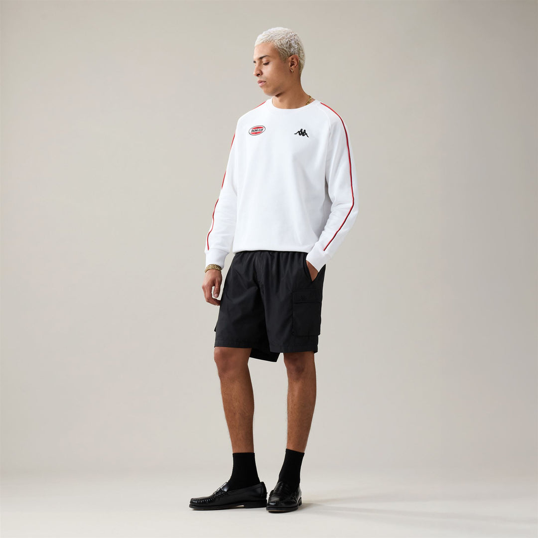 Pantaloncini sportivi da uomo neri, vestibilità comoda con elastico in vita. main