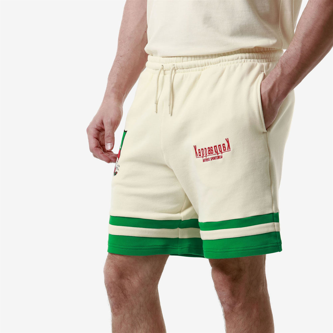 Shorts Man AUTHENTIC HERITAGE LAUSHON Sport  Shorts WHITE ANTIQUE - GREEN FERN Dressed Front Double		