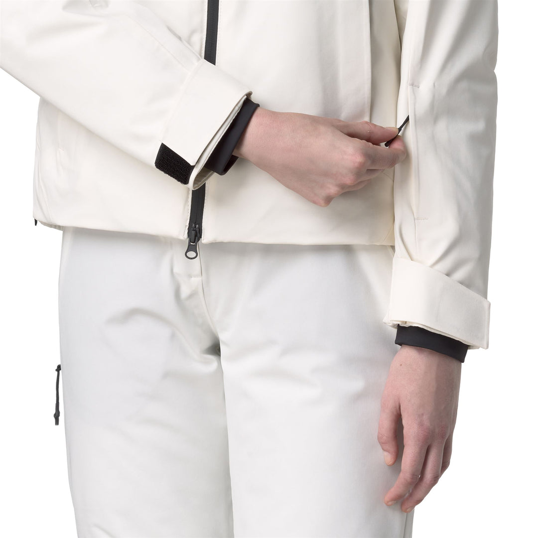 Veste de ski blanche pour femme, coupe ajustée, avec protection imperméable main