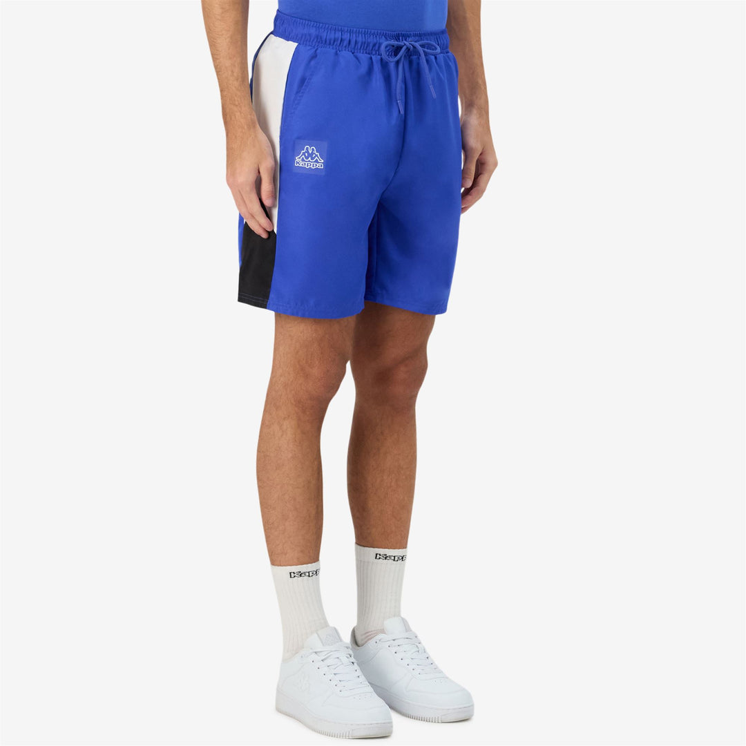 Pantalones cortos deportivos azul real para hombre con cintura ajustable main