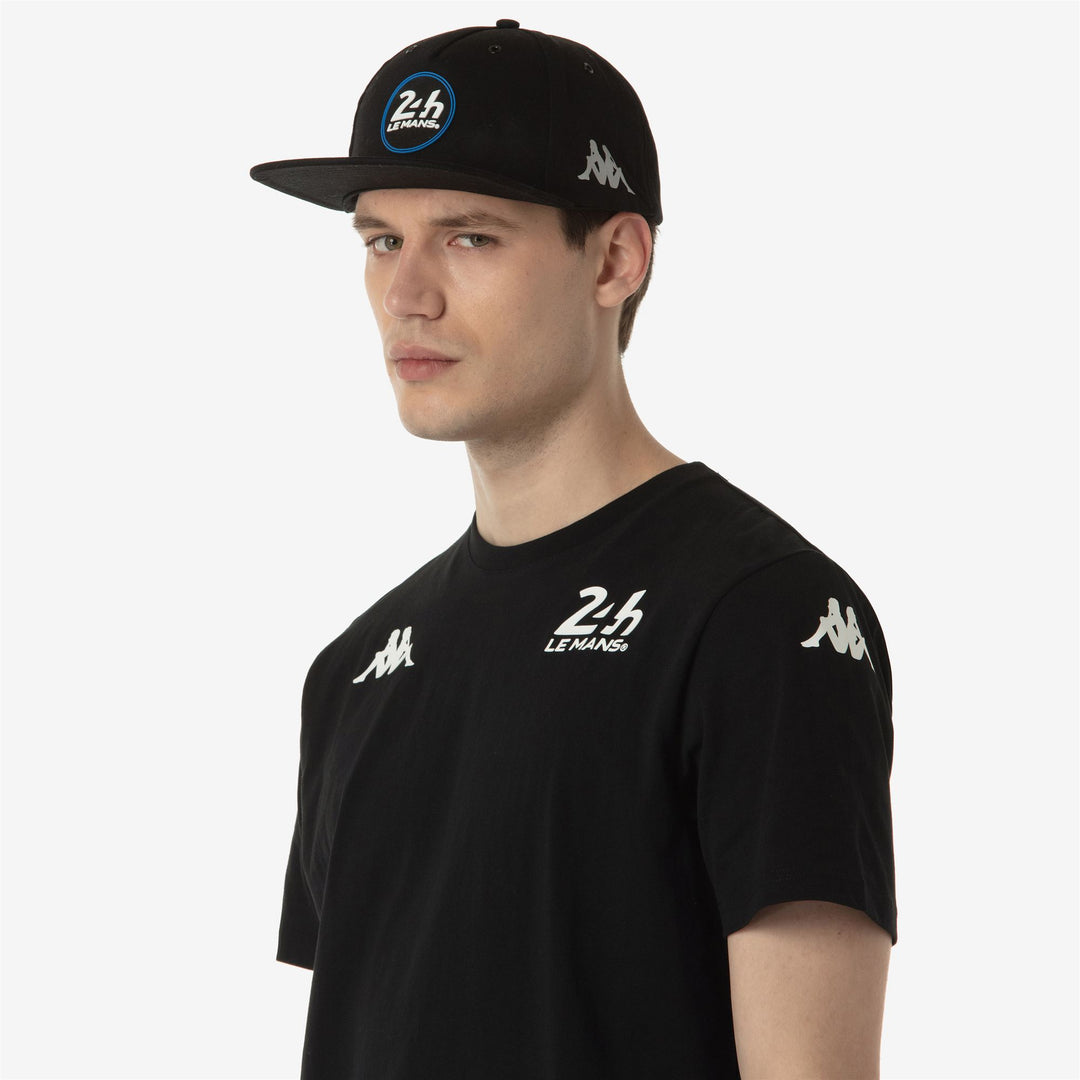 Casquette de sport unisexe noire avec visière plate pour les courses automobiles main