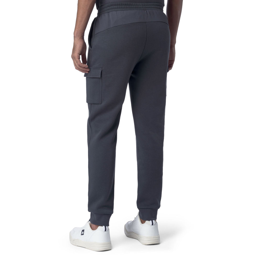 Pantalones cargo grises para hombre con cintura elástica y bolsillos main