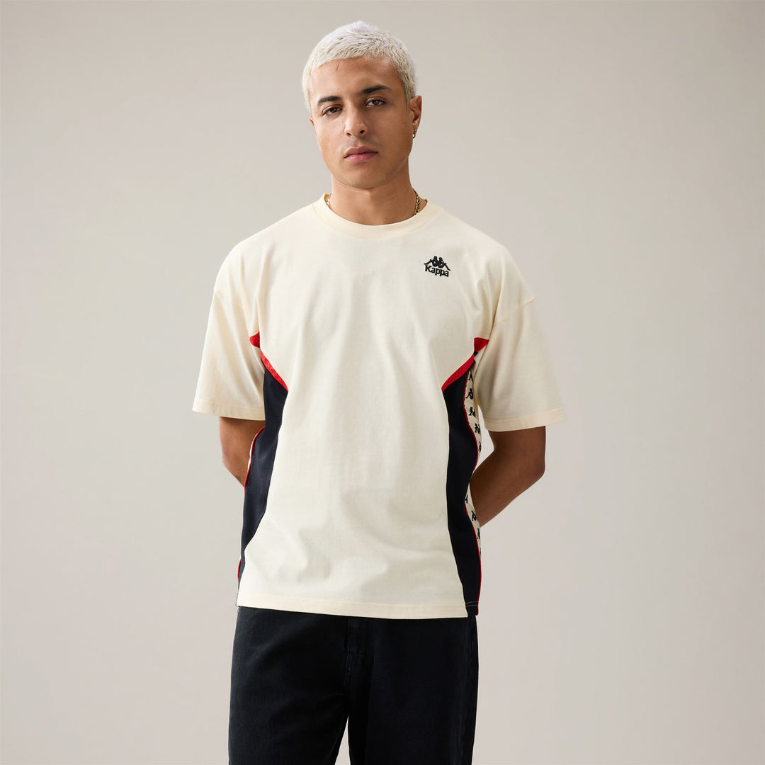 T-shirt de sport beige pour homme, coupe confortable, avec empiècements respirants main