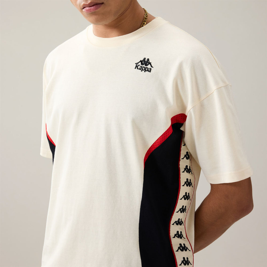 T-shirt de sport beige pour homme, coupe confortable, avec empiècements respirants main