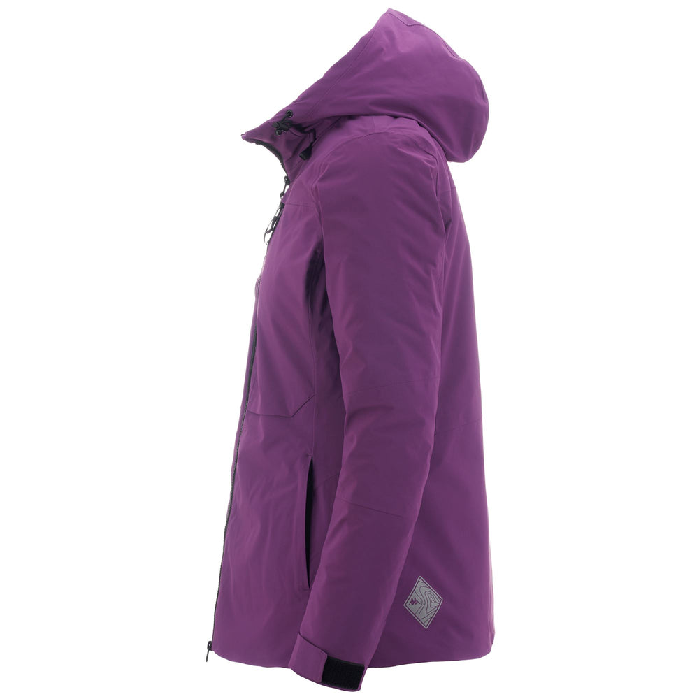 Chaqueta corta impermeable para exteriores con acolchado para mujer de color violeta 02