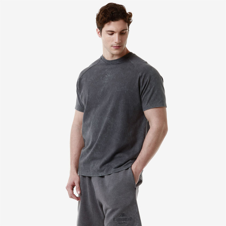 T-ShirtsTop Man AUTHENTIC PREMIUM LOPE T-Shirt GREY ANTHRACITE-GREY MAGNET Dressed Front Double		