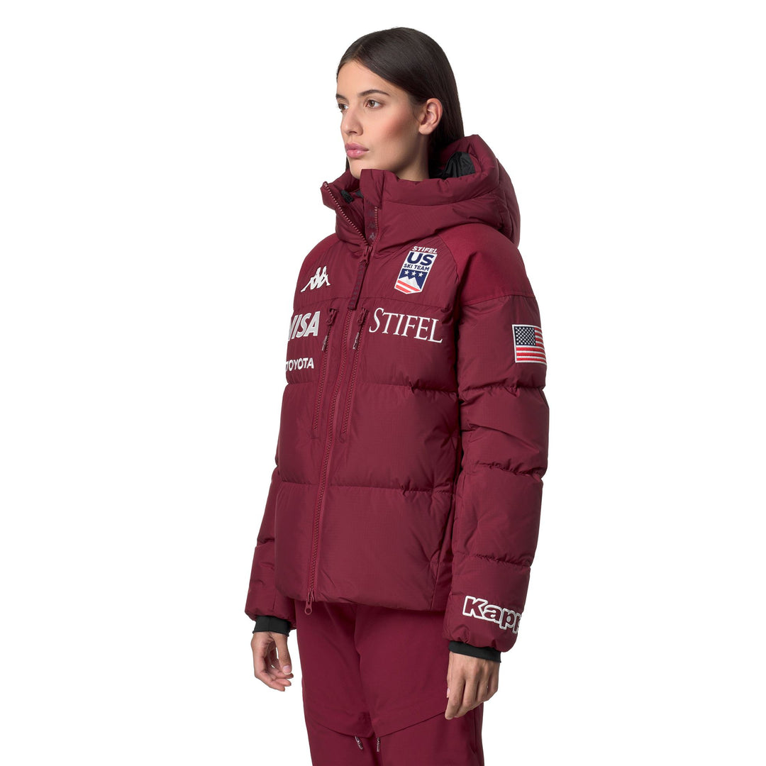 Chaqueta roja de media caña para mujer con protección contra el agua y relleno de plumón main