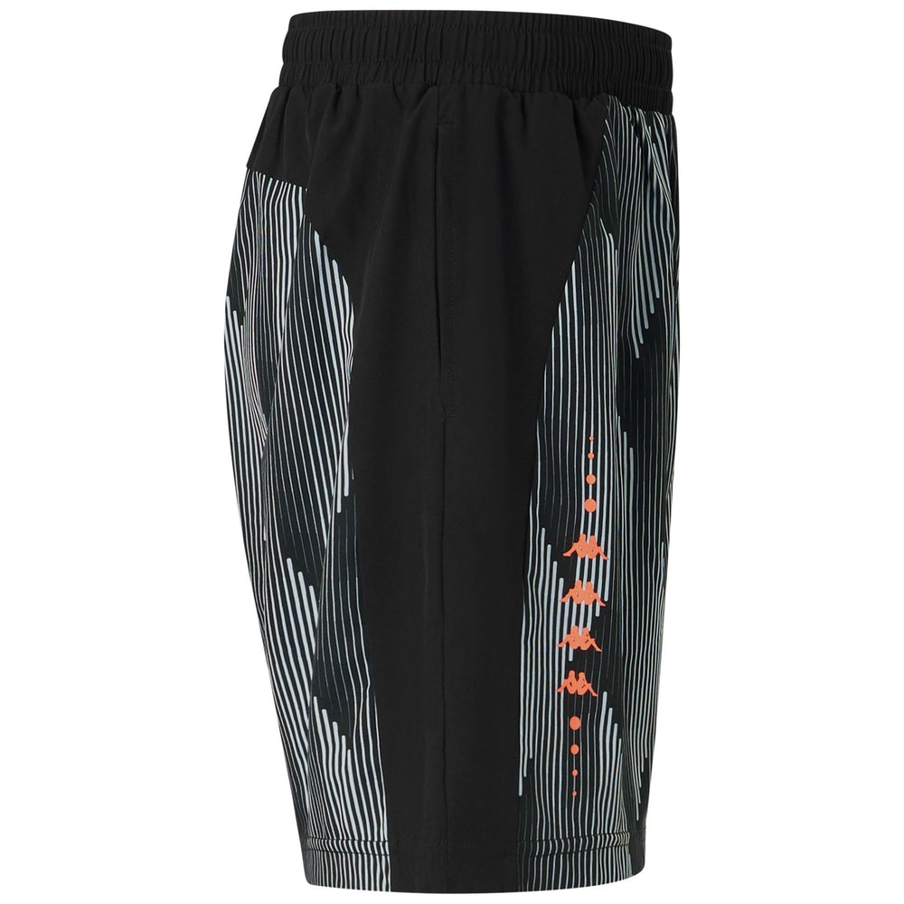 Black Men's Regular Fit Training Shorts in Woven Stretch Fabric 02
