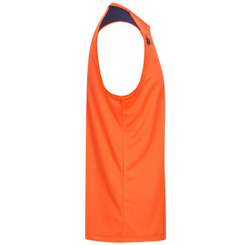 Camiseta sin mangas de entrenamiento de fútbol para hombre, color naranja, de corte ajustado y confeccionada en tejido reciclado. 02