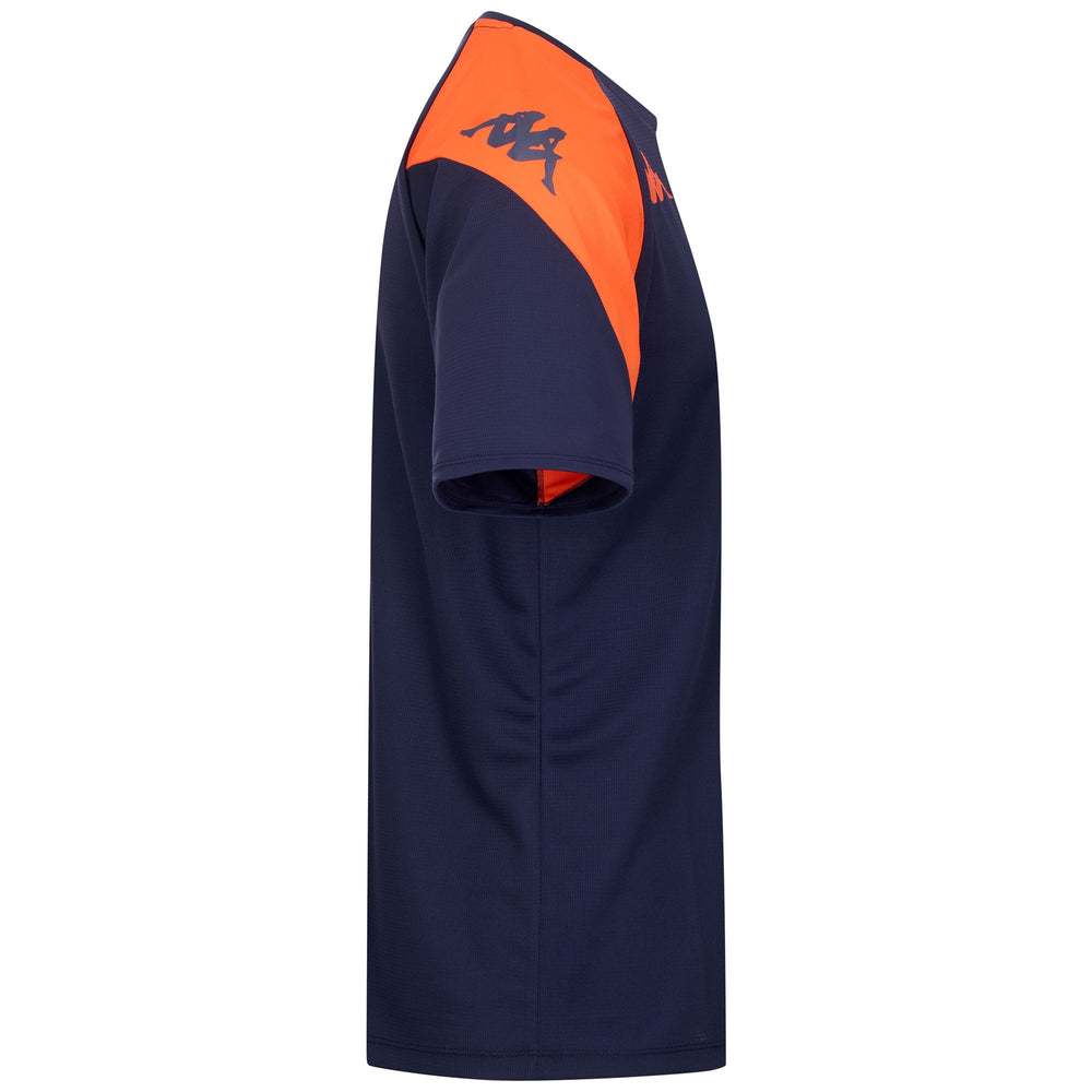 Maglietta da allenamento slim fit da uomo blu e arancione in tessuto riciclato. 02