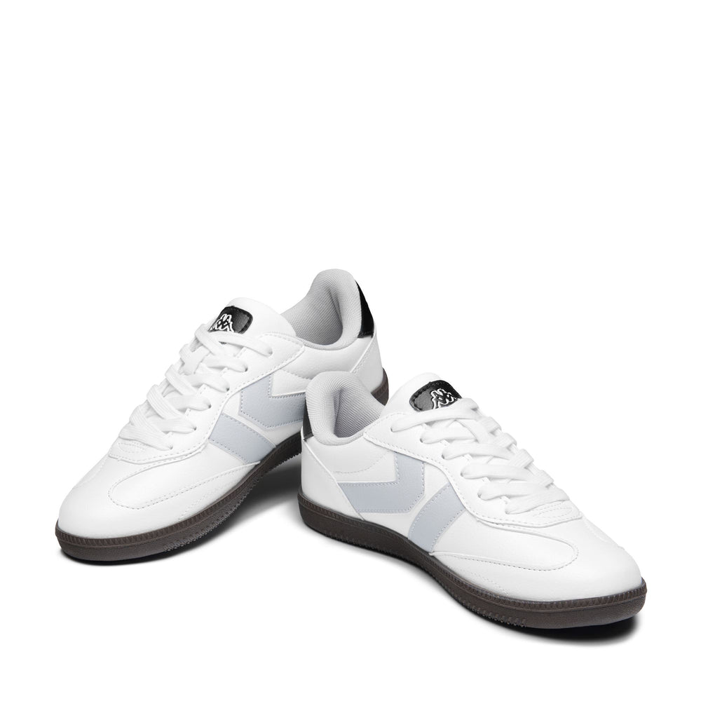 Grey unisex low cut sneakers with memory foam insock 02