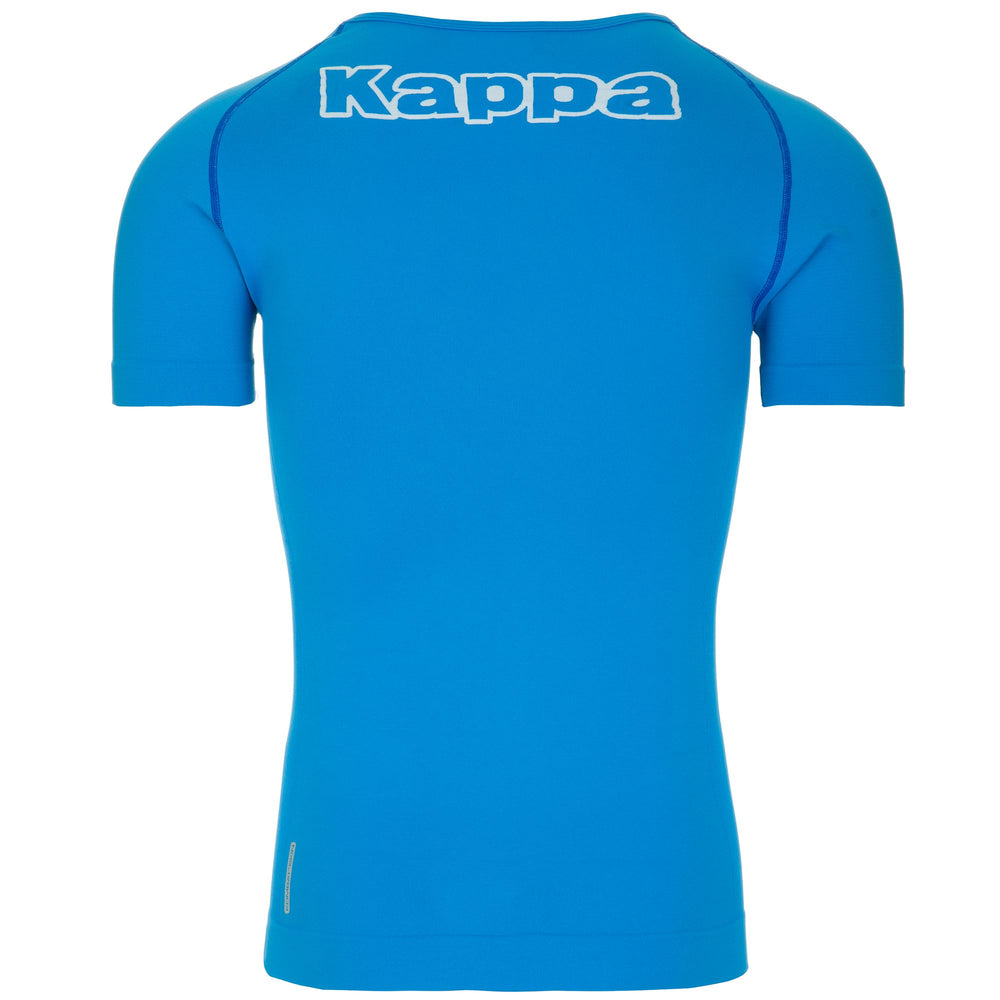 Camiseta azul de hombre ajustada al cuerpo con protección antibacteriana e hidrófuga. 02