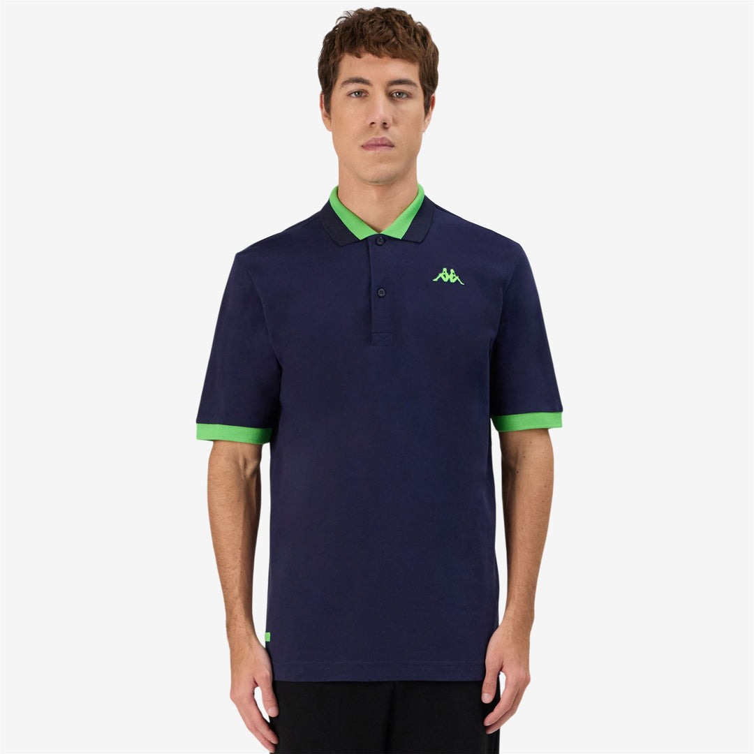 Polo deportivo azul neón para hombre con detalles en contraste main