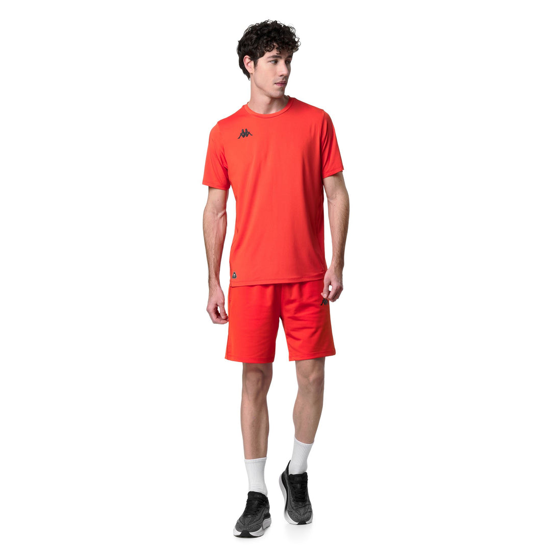 T-shirt de sport extensible orange pour homme, coupe classique, idéal pour l'entraînement main