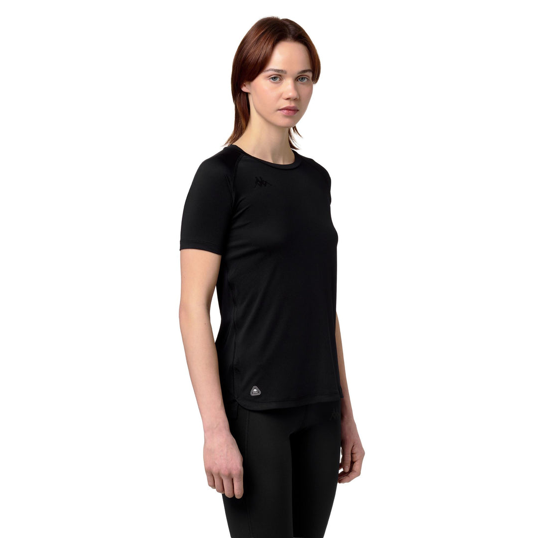 T-shirt technique d'entraînement coupe classique pour femme noire main