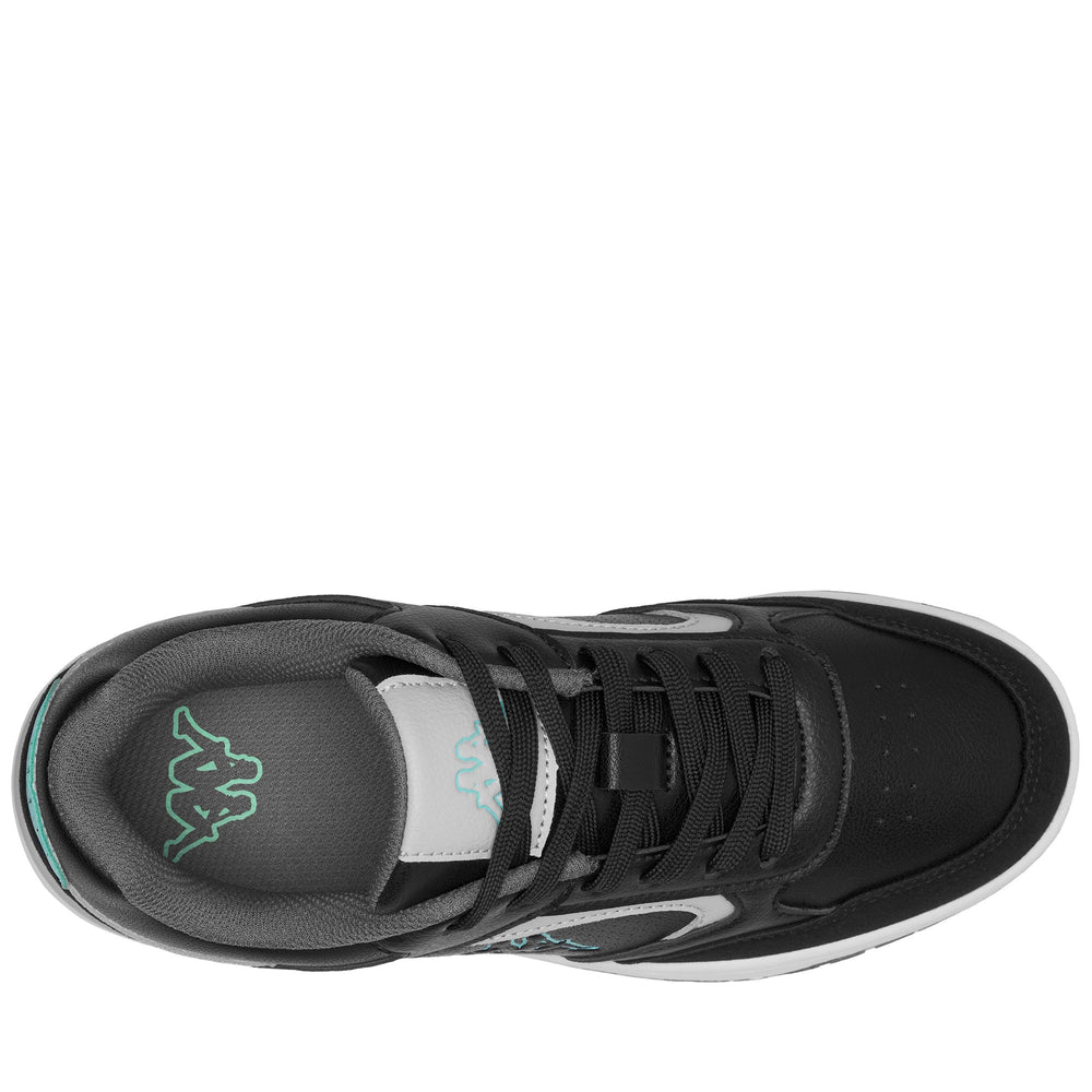 Zapatillas deportivas bajas negras para hombre con suela de goma. 02