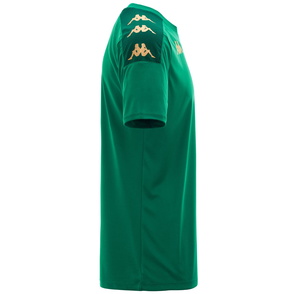 Camiseta de fútbol verde ajustada para hombre 02