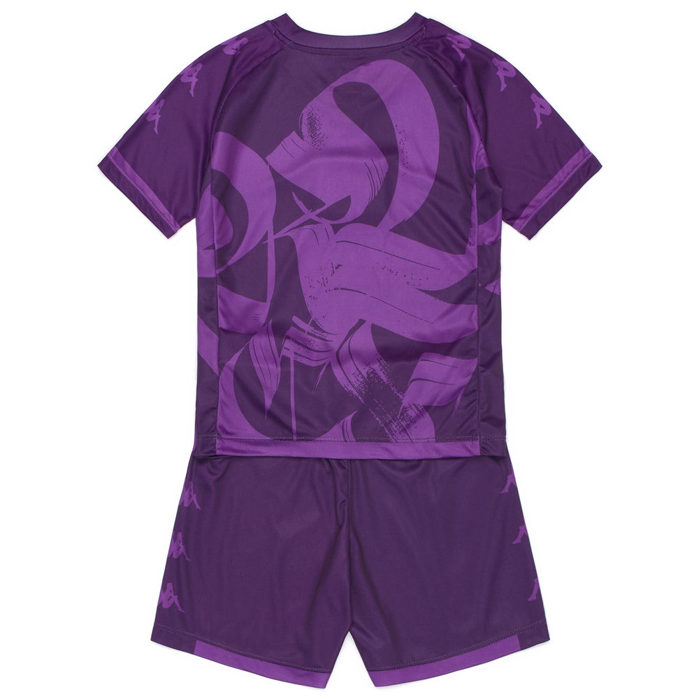 Completo da calcio unisex viola con pantaloncini e maglietta a maniche corte. 02