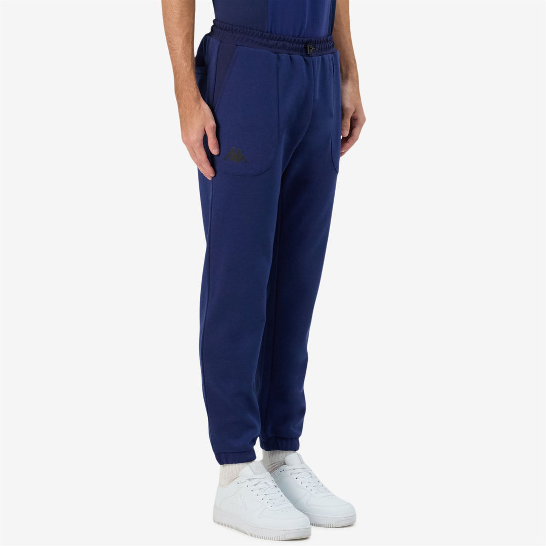 Pantalón deportivo de entrenamiento para hombre azul marino con bolsillos cargo main