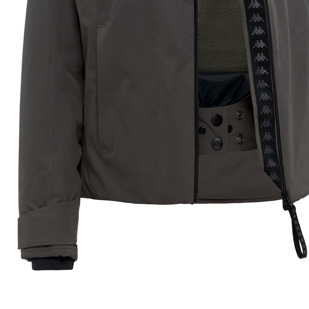 Chaqueta de esquí verde de corte entallado para mujer con protección impermeable main