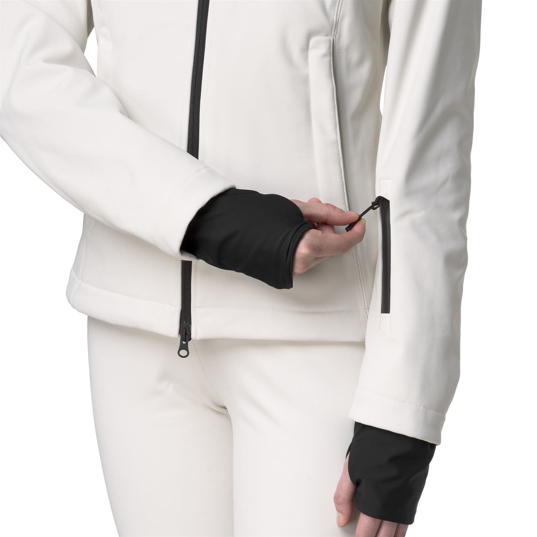 Veste softshell blanche pour femme avec protection imperméable main