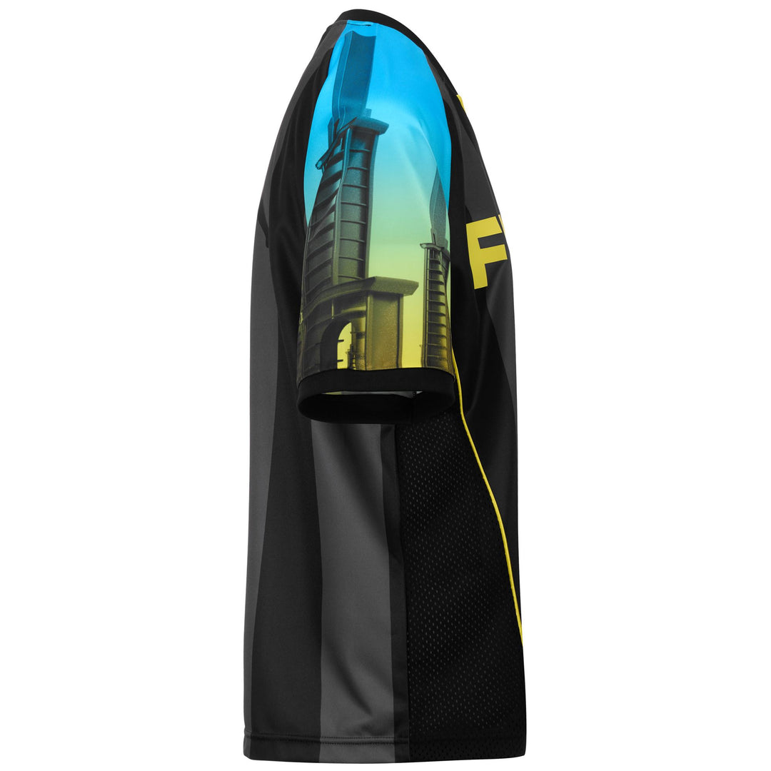 T-shirt de sport noir pour homme, coupe confortable, idéal pour les activités sportives main