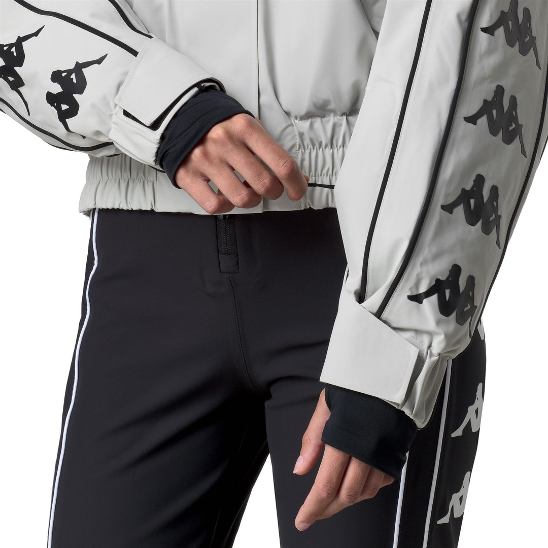Veste de ski oversize grise pour femme avec protection imperméable main