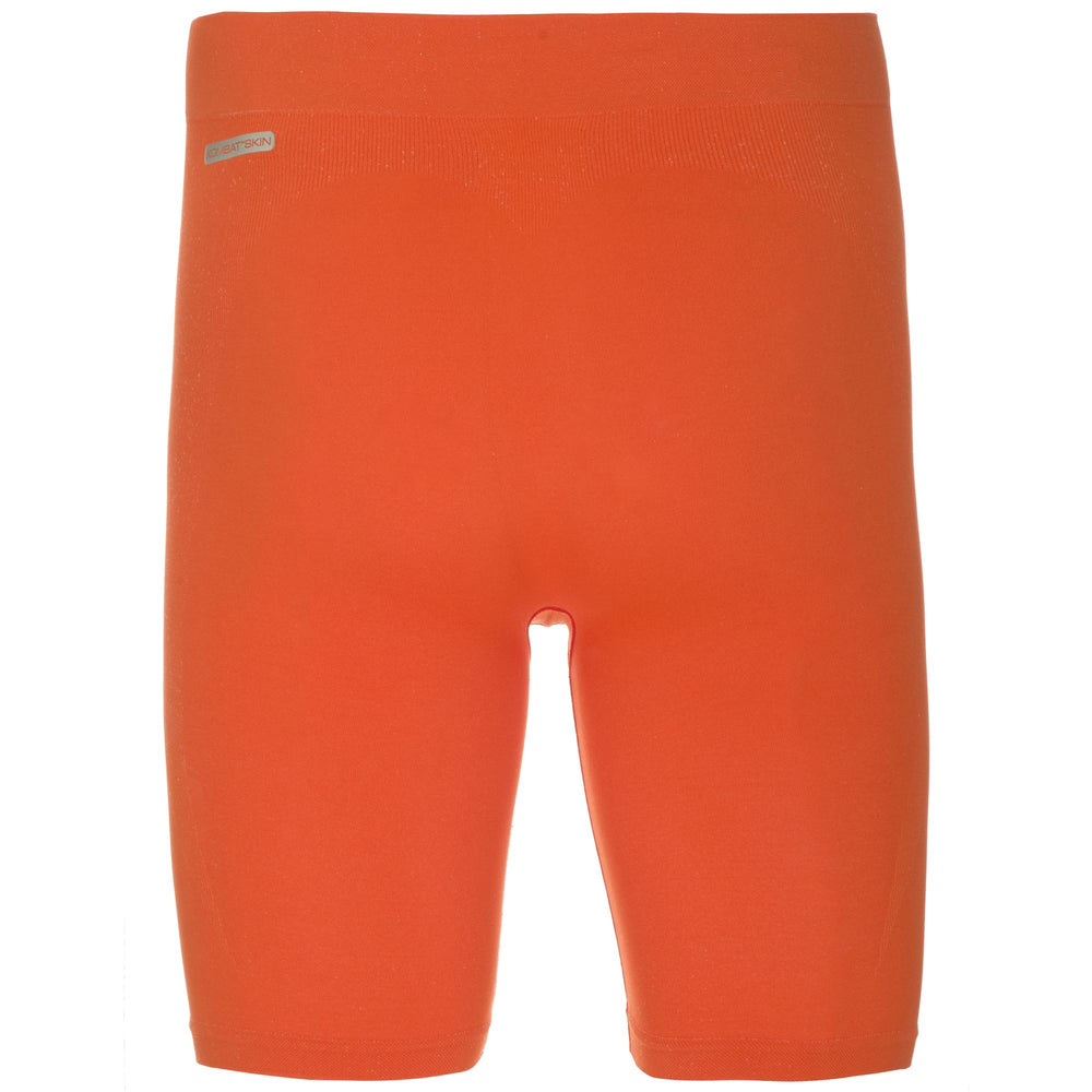 Slip da calcio da uomo arancioni, aderenti e con tecnologia senza cuciture. 02