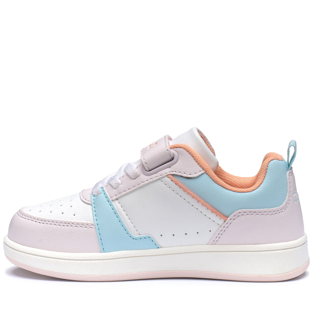 Baskets basses grises et roses pour enfants main