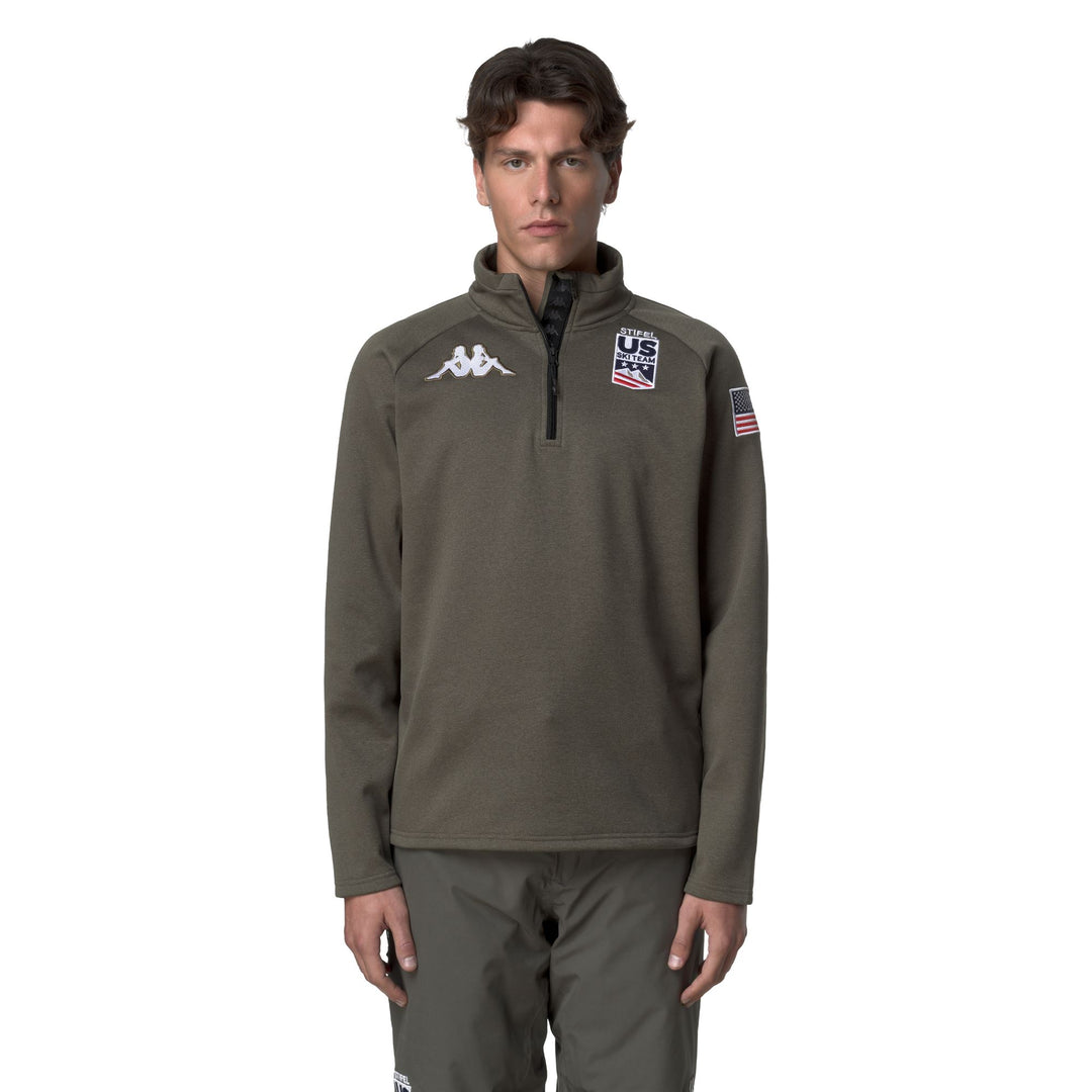 Green unisex fleece cardigan with half zip and slim fit 01