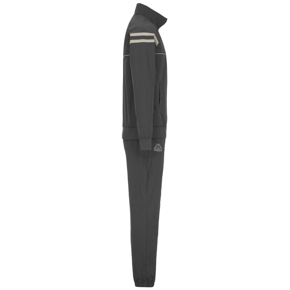 Survêtement vert pour homme, coupe classique, en tissu froissé 02