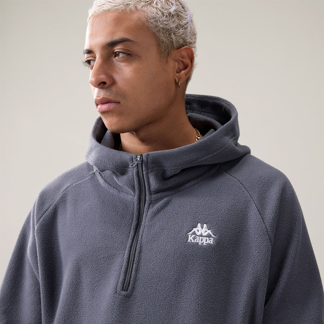 Sweat à capuche polaire confortable gris et blanc pour homme main