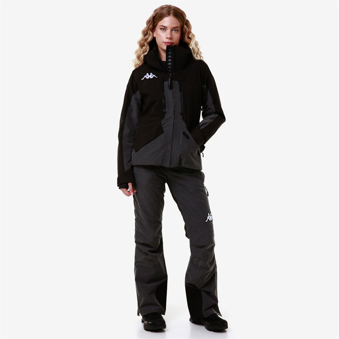 Veste de ski matelassée noire pour femme avec technologie imperméable 01