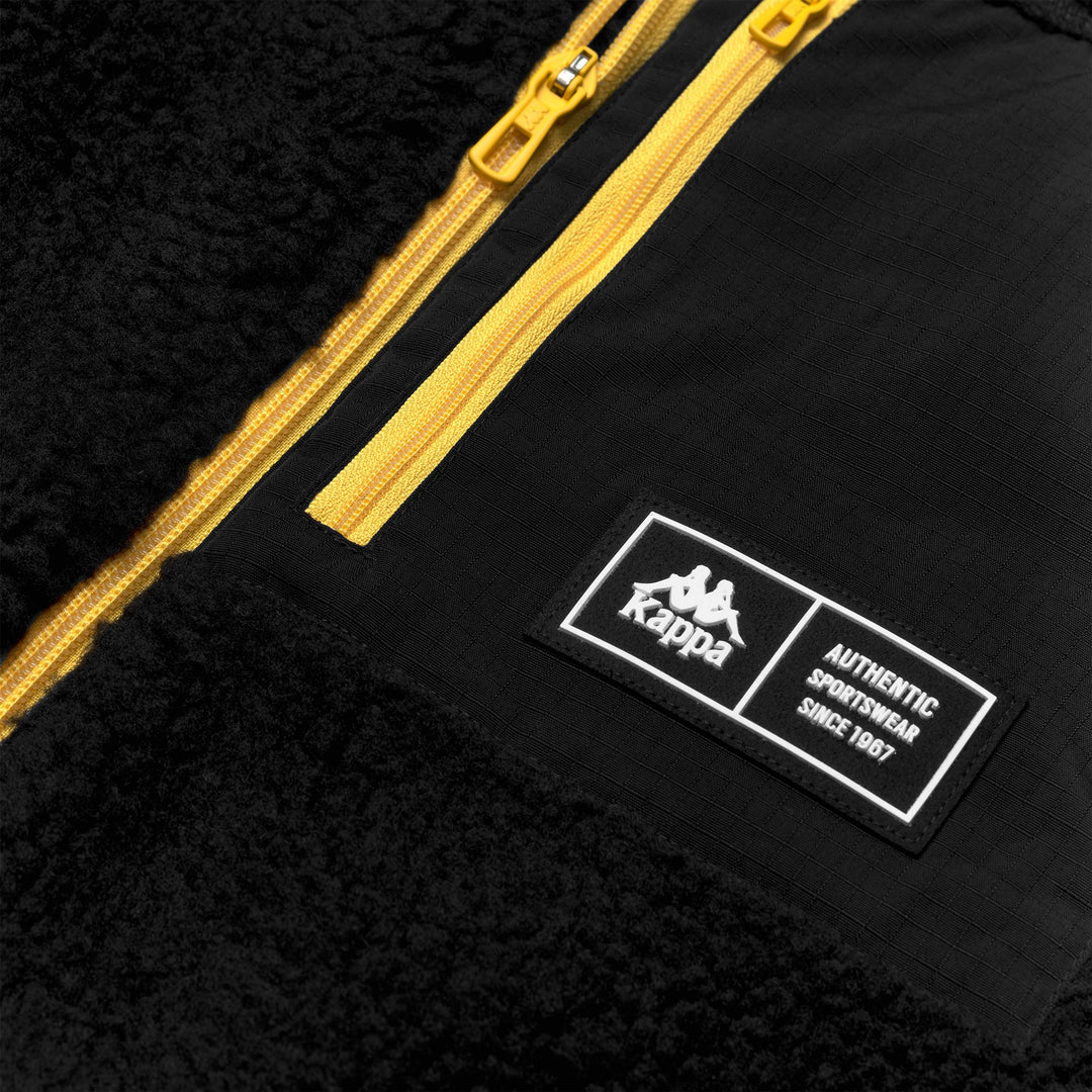 Black Men's Fleece Vest with Zip and Pockets main