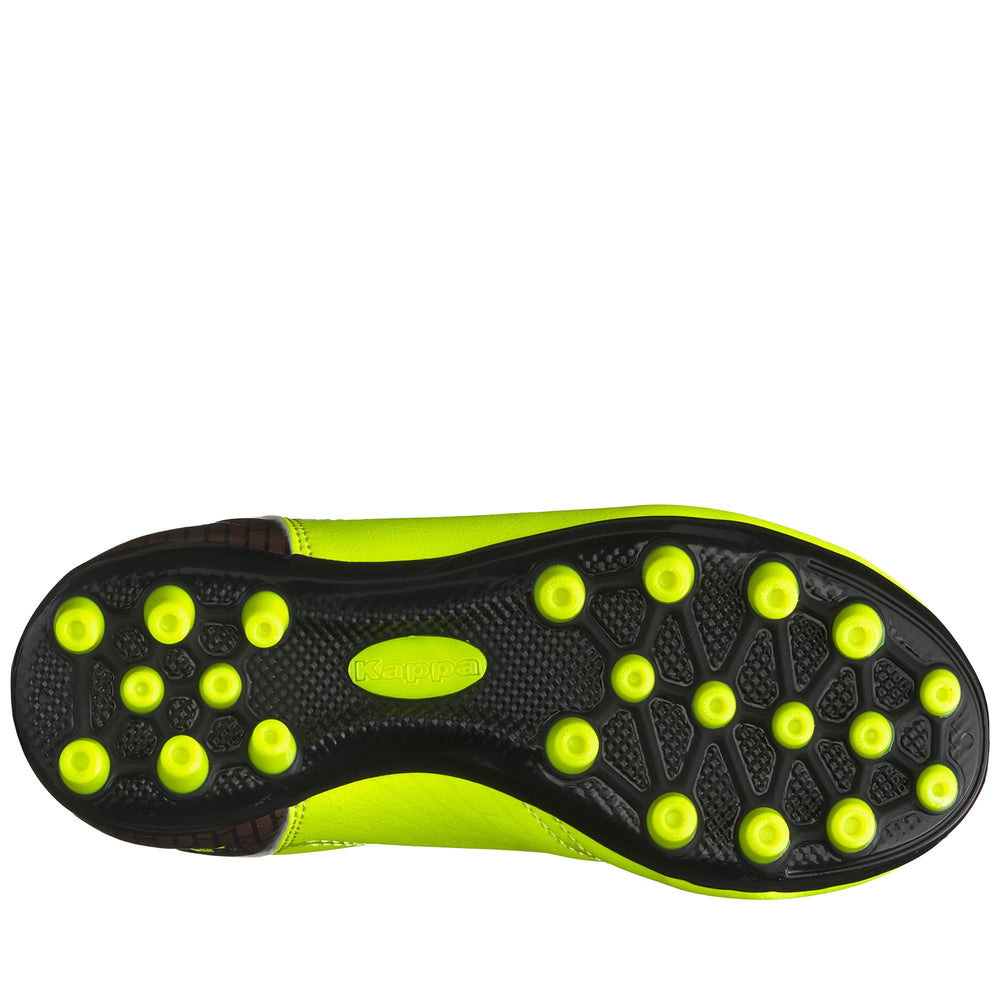 Scarpe da calcio basse verdi e nere per bambini adatte a terreni sintetici 02