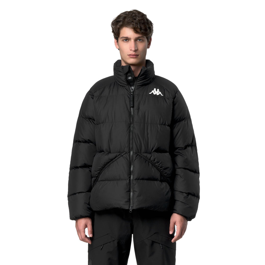 Black Men's Regular Fit Padded Ski Jacket with Waterproof Protection 01