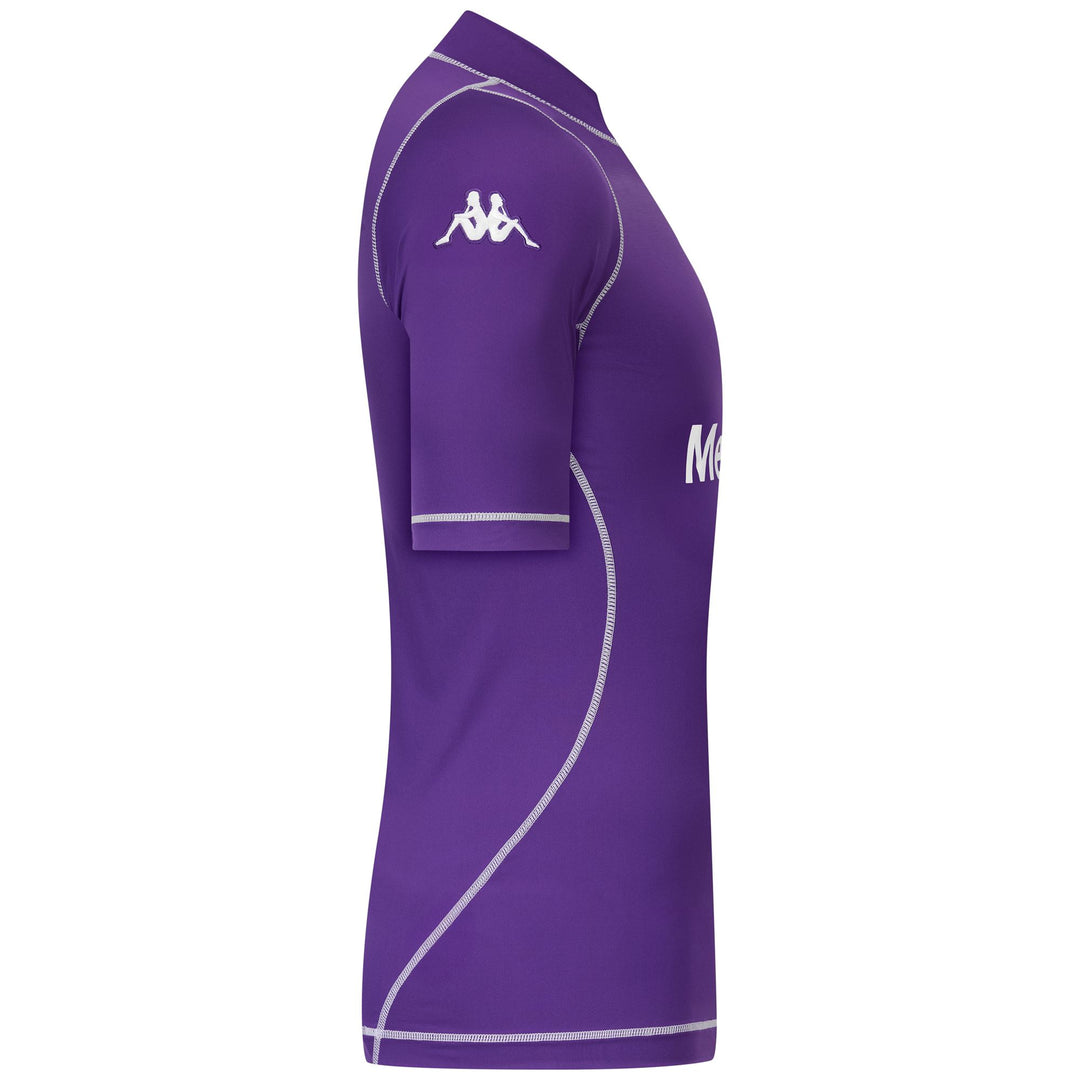 Camiseta deportiva para hombre color violeta de tejido elástico main
