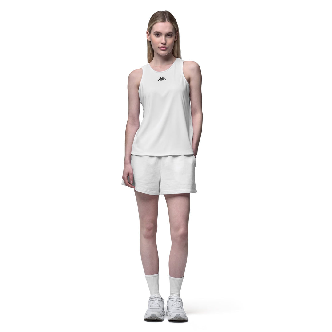Short de sport blanc pour femme, coupe classique, en tissu éponge doux. main