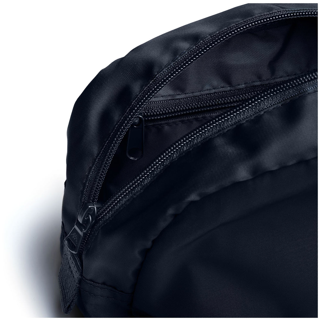 Beauty Case Unisex in Nylon Blu Navy con Chiusura a Zip main